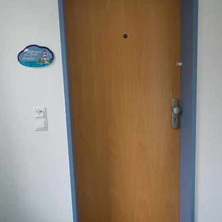 Vakantiehuis Inselblume 24 - Exklusive In Der Strandburg Burgtiefe auf Fehmarn